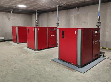 Wie kann man Energieeffizienz und hohe Leistung mit Luftkompressoren in der Luft- und Raumfahrtindustrie erreichen?
